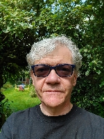 Dennis Tomlinson photo